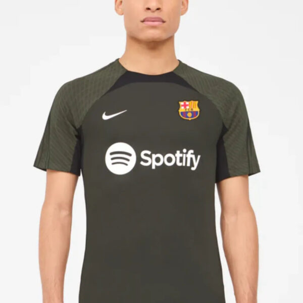 Camiseta Entrenador FC Barcelona 23/24 - Image 3