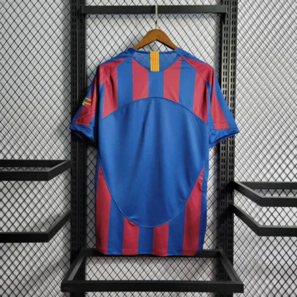 #10 RONALDINHO Camiseta Retro Primera 2006/07 - Image 3